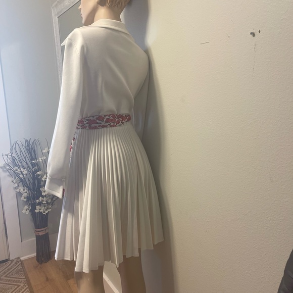 Vintage 60’s Mod A-Line Tannel Pleated Dress Tapastry Belt Sash Pearl Buttons Sm - Picture 3 of 16